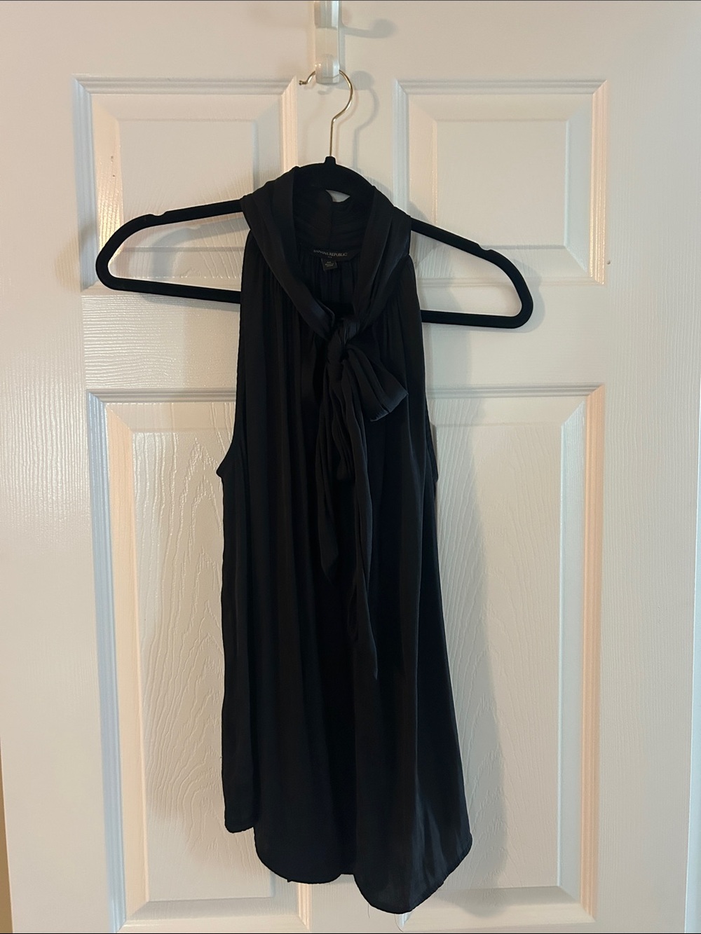 Banana Republic Black Tie-Neck Halter Camisole